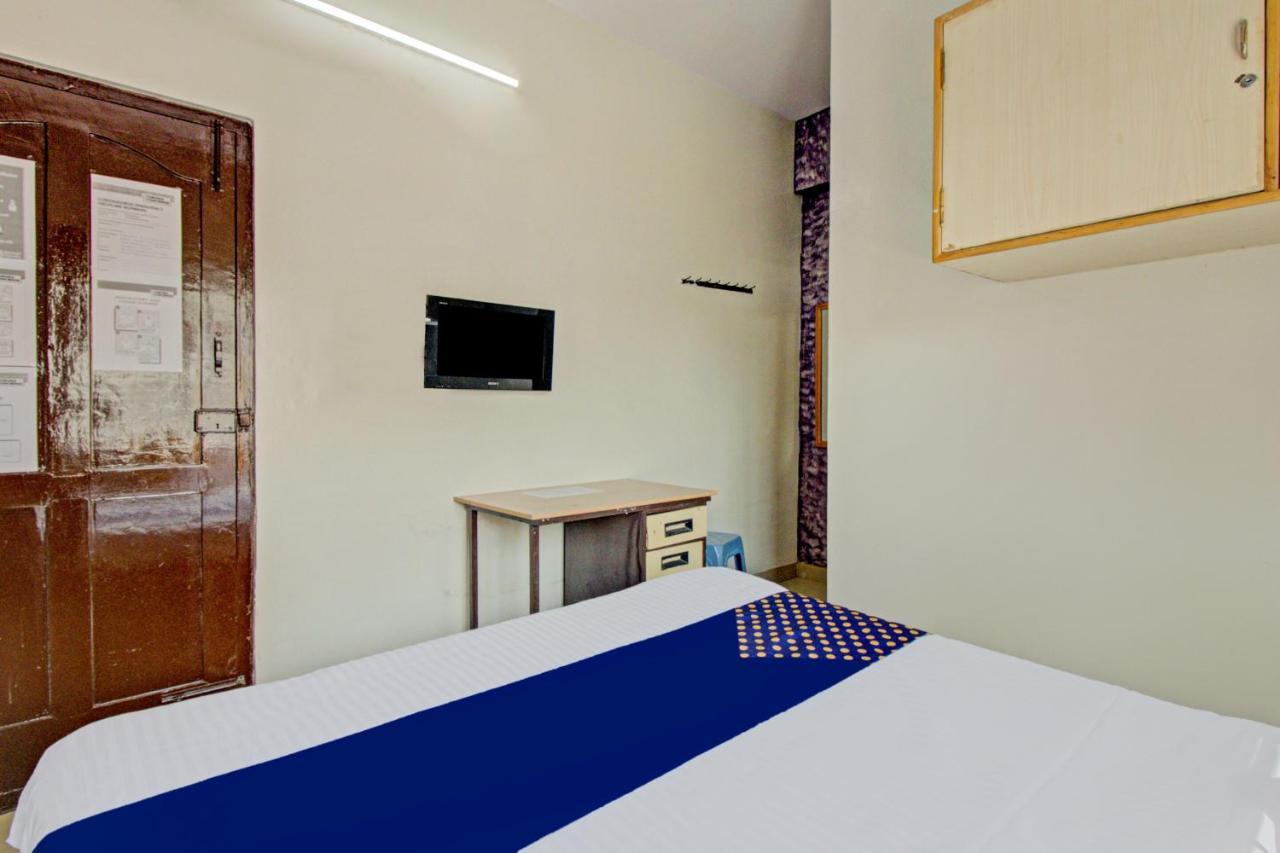 Spot On A Class Suites Near Hare Krishna Hill Бангалор Екстериор снимка